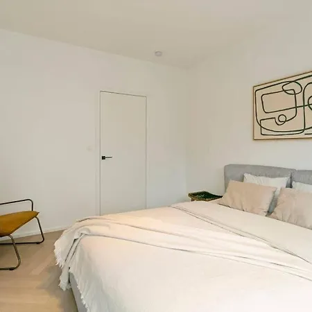 Apartment Luxurious 2-bdr @ Trendy South Area 2 Antwerpen