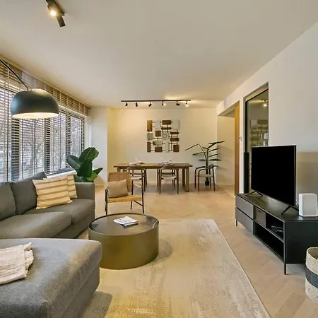 Apartment Luxurious 2-bdr @ Trendy South Area 2 Antwerpen